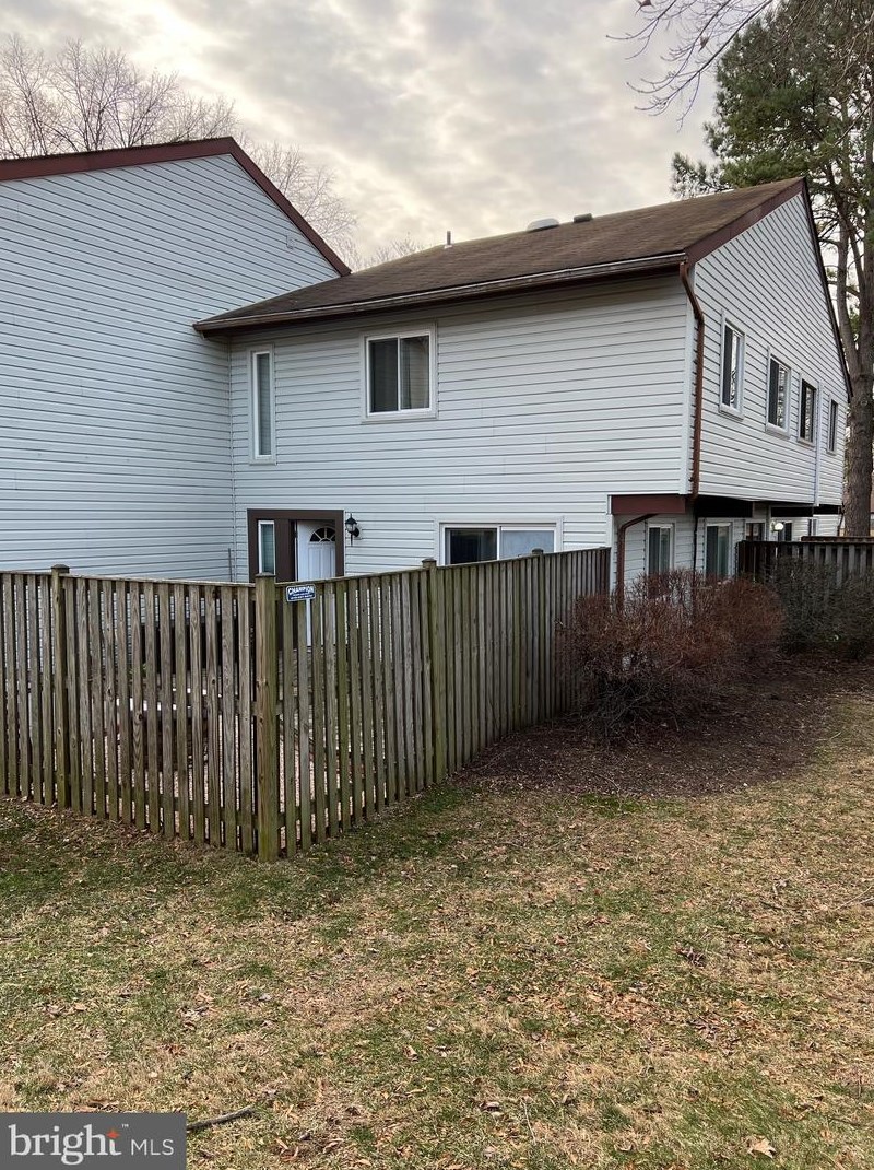 1910 Everglade Ct, Crofton MD  21114-1700 exterior