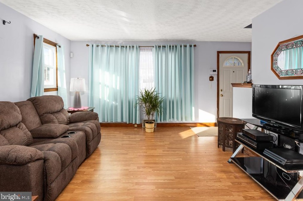17 Bon Air Ave, Baltimore, MD 21225-3602