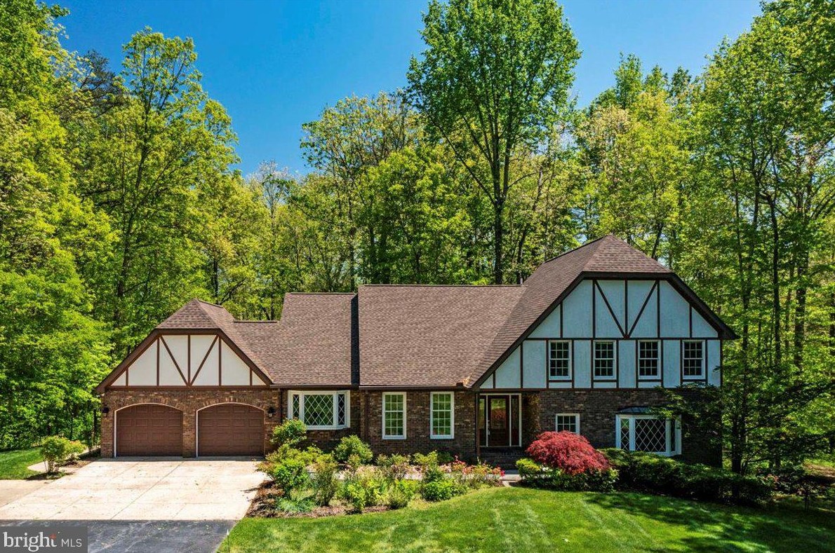 1247 Lake Forest Dr, Davidsonville, MD 21035