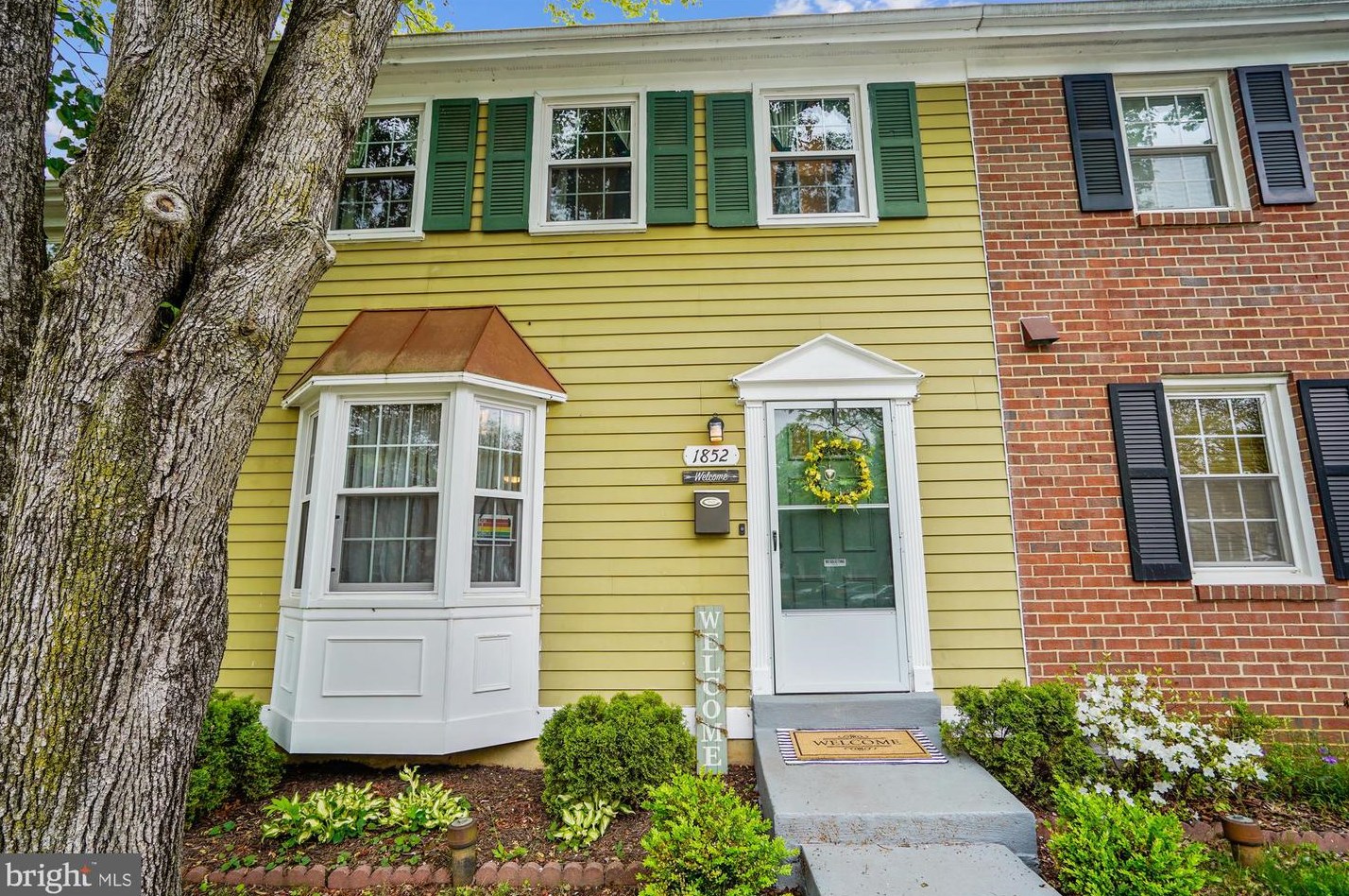 1852 Sharwood Pl, Crofton MD  21114-1950 exterior