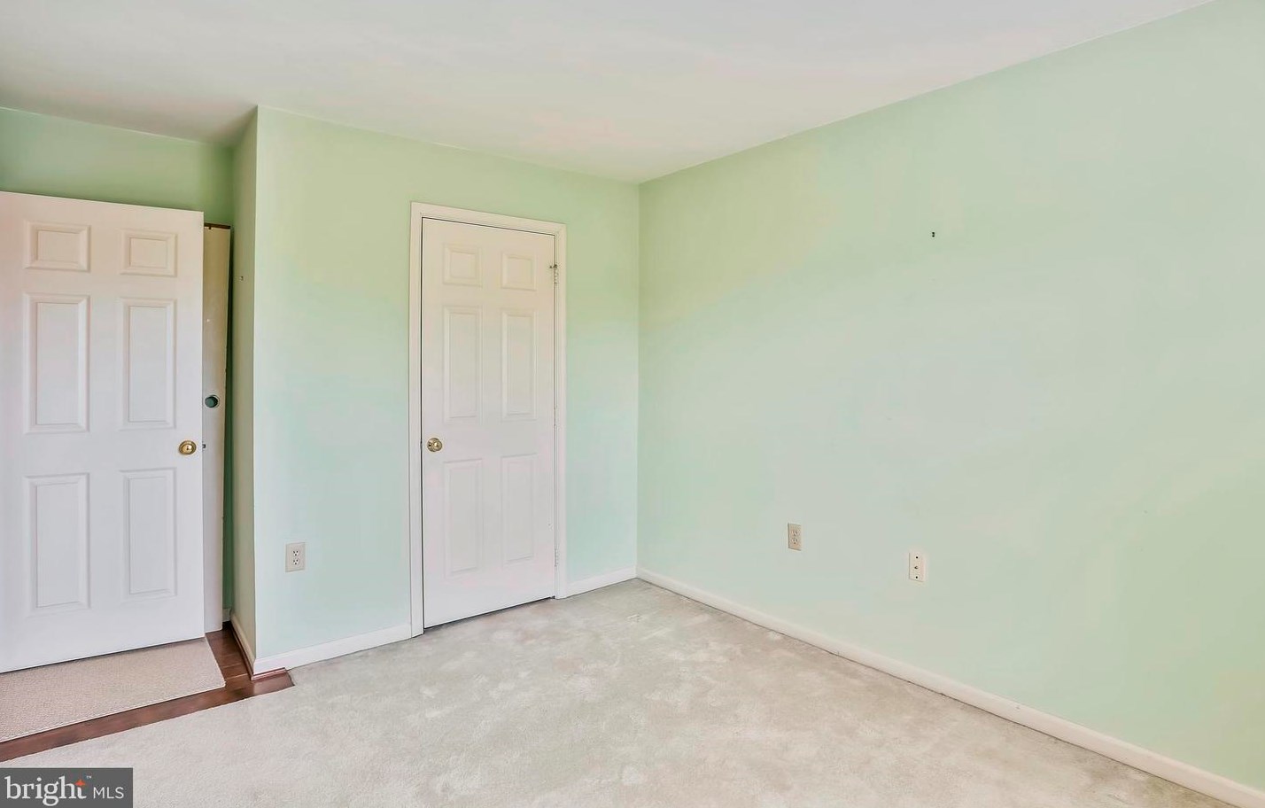 2226 Montauk Dr, Crofton MD 21114-3241 exterior