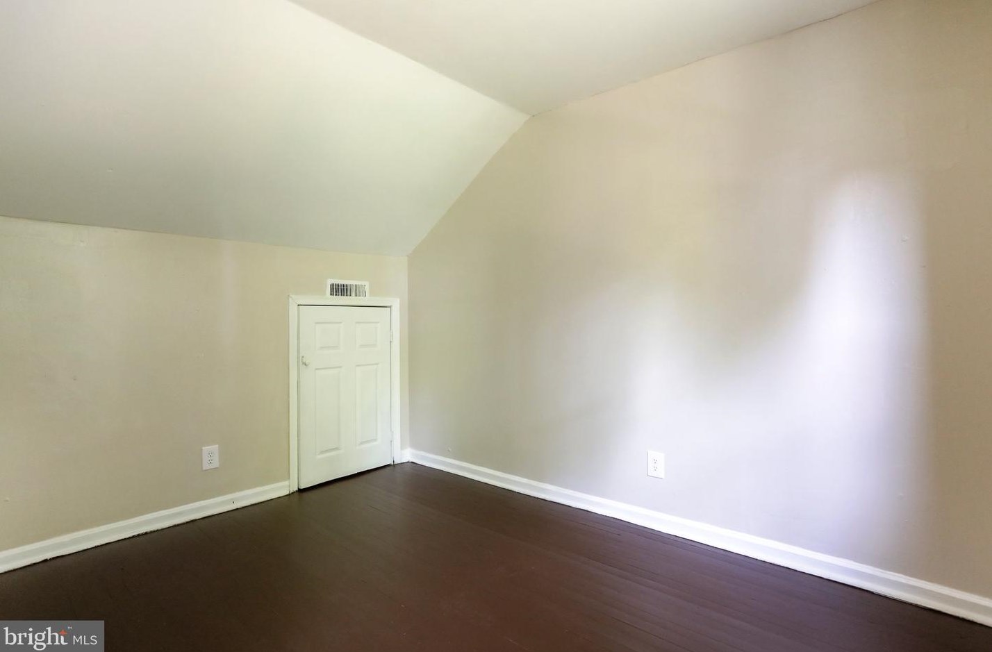 118 Franklin Ave, Baltimore MD  21225-2825 exterior