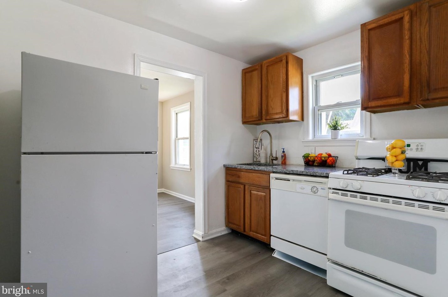 118 Franklin Ave, Baltimore MD  21225-2825 exterior
