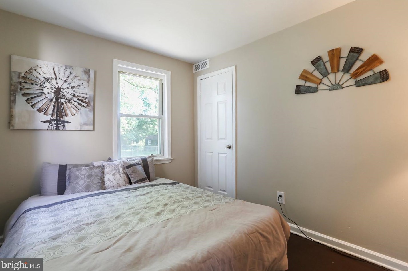 118 Franklin Ave, Baltimore MD  21225-2825 exterior
