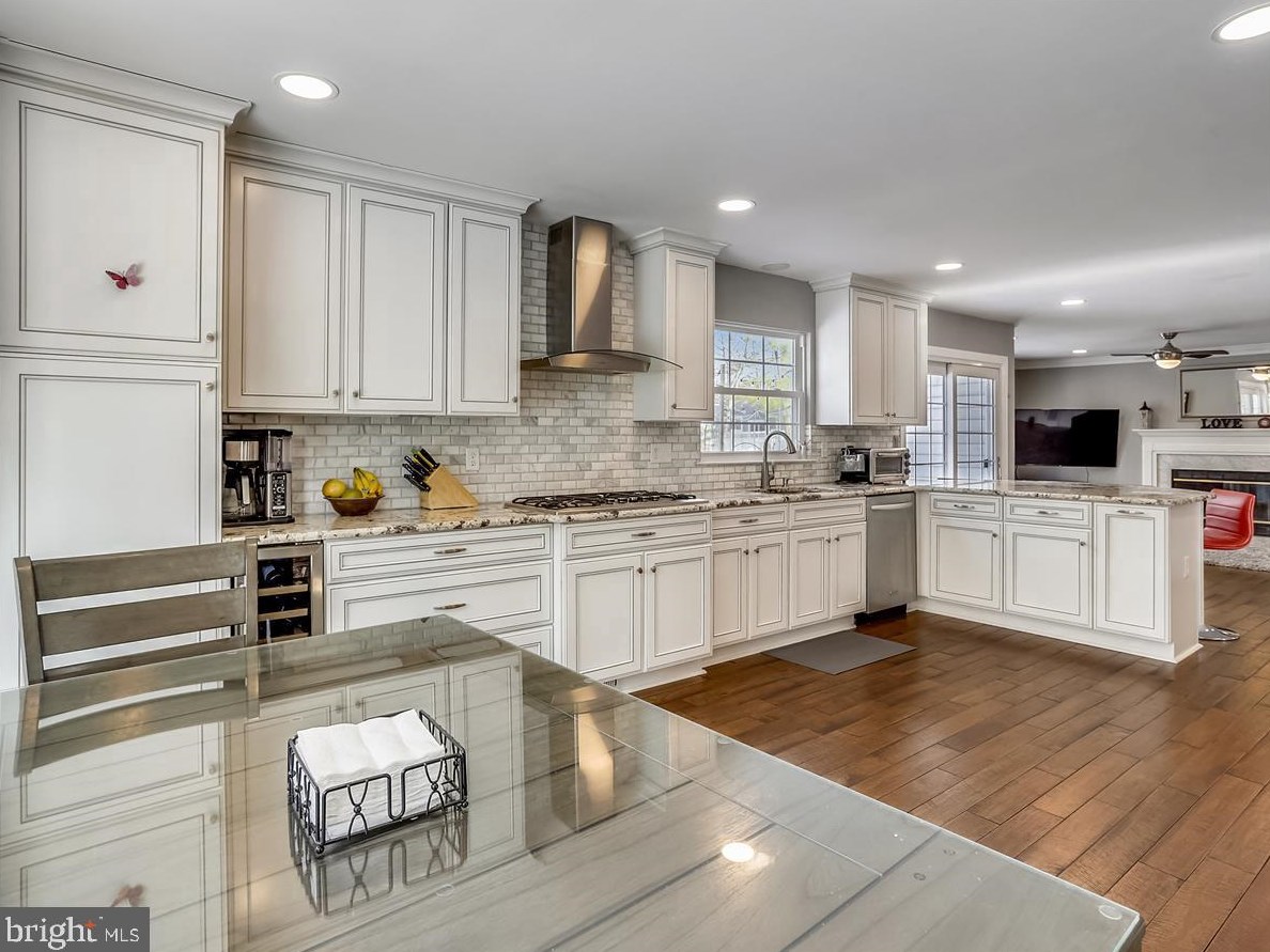 2718 Bains Ct, Crofton MD 21114-3153 exterior