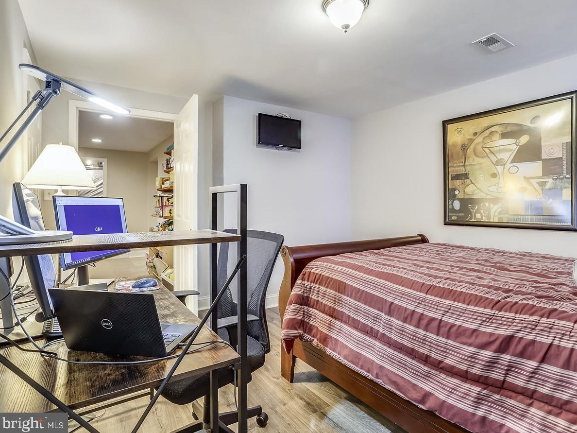 2718 Bains Ct, Crofton MD 21114-3153 exterior