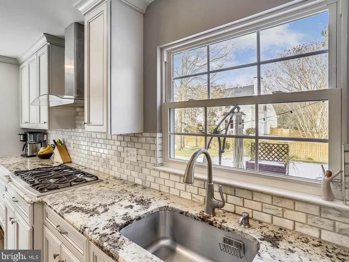 2718 Bains Ct, Crofton MD 21114-3153 exterior