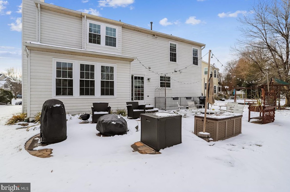 2718 Bains Ct, Crofton MD 21114-3153 exterior