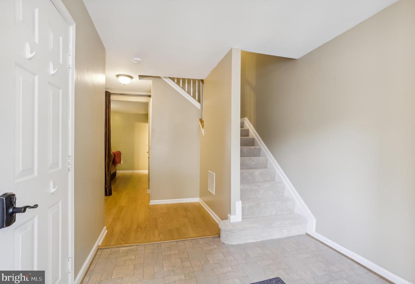 2520 Cheyenne Dr, Gambrills, MD 21054