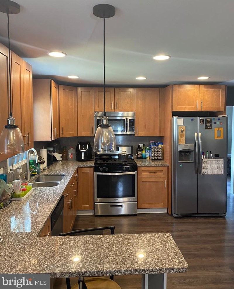 523 W Cedar Hill Rd, Baltimore, MD 21225