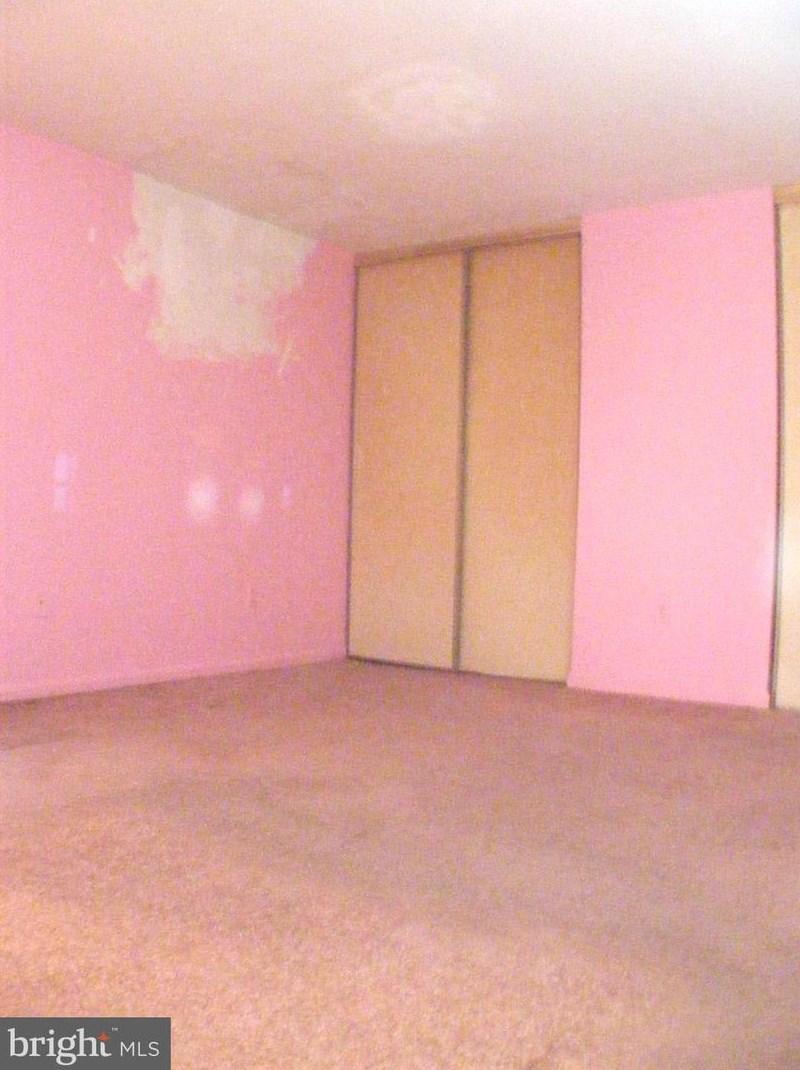 1683 Hart Ct, Crofton MD 21114-1613 exterior