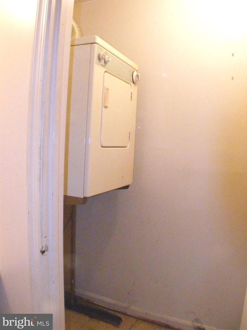 1683 Hart Ct, Crofton MD 21114-1613 exterior