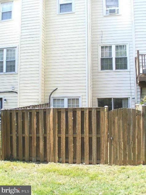 1683 Hart Ct, Crofton MD 21114-1613 exterior