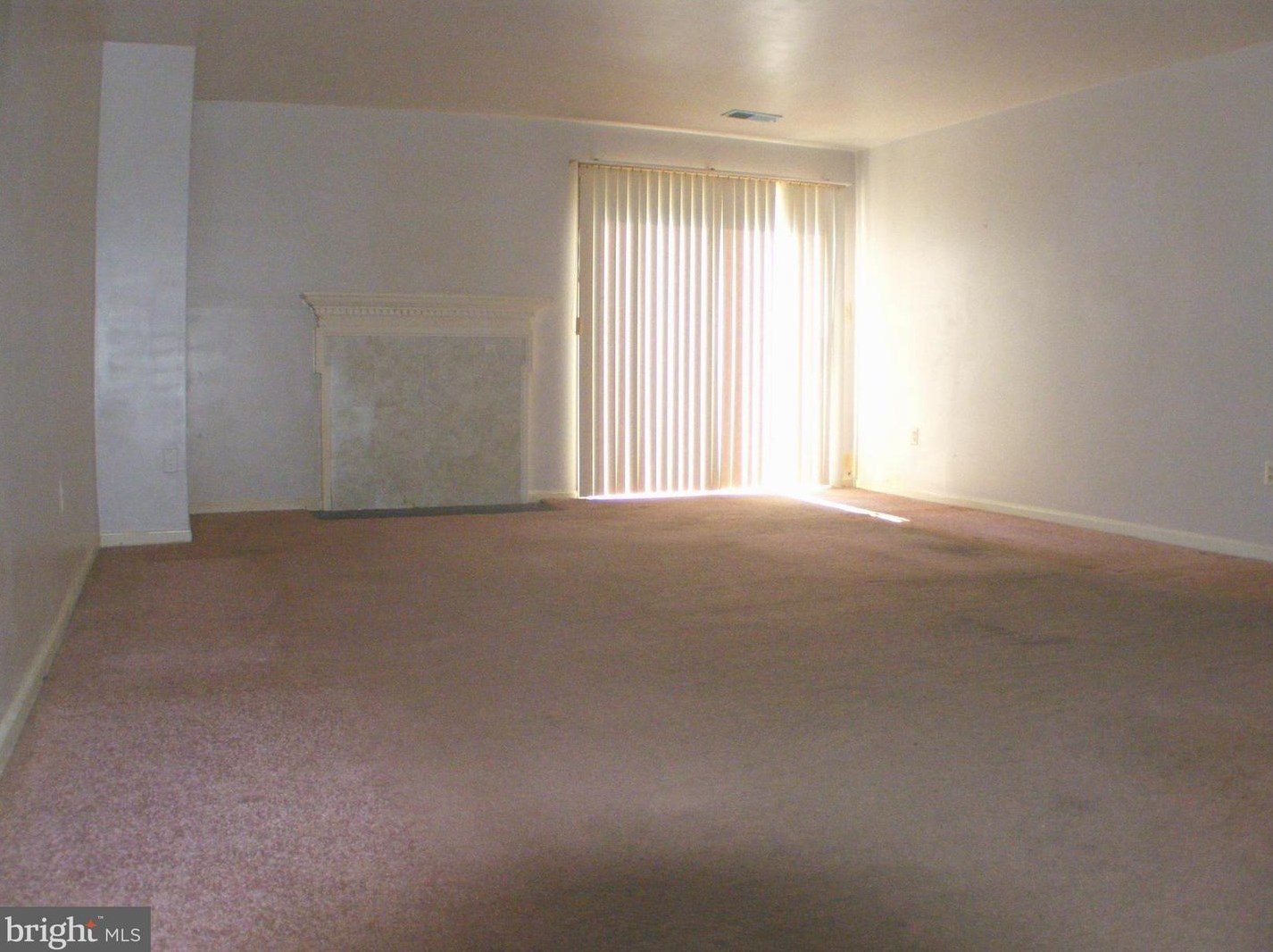 1683 Hart Ct, Crofton MD 21114-1613 exterior