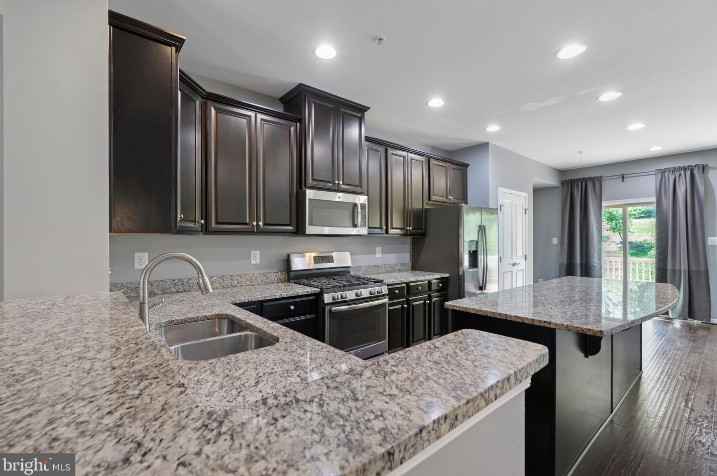 2719 Prospect Hill Dr, Baltimore MD  21076-1083 exterior