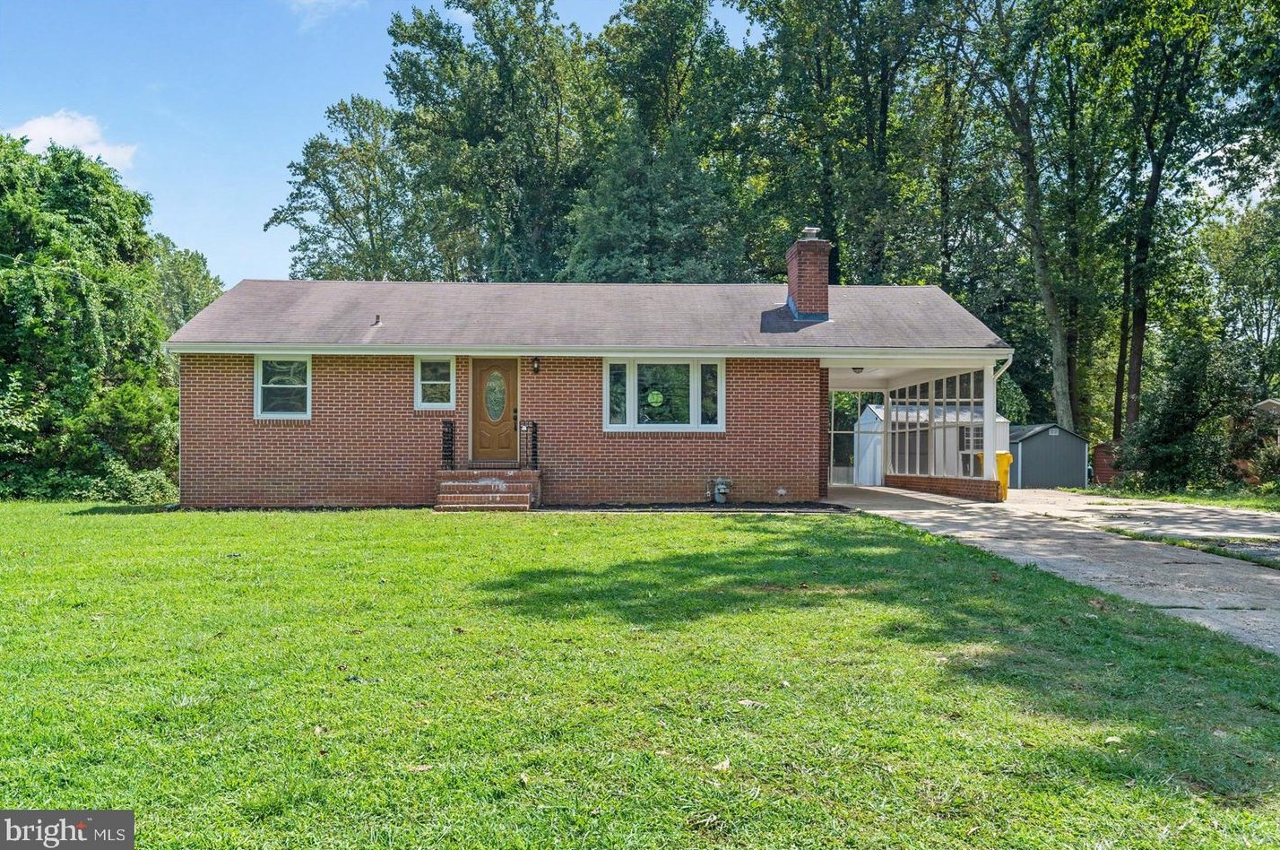 575 Shore Acres Rd, Arnold, MD 21012