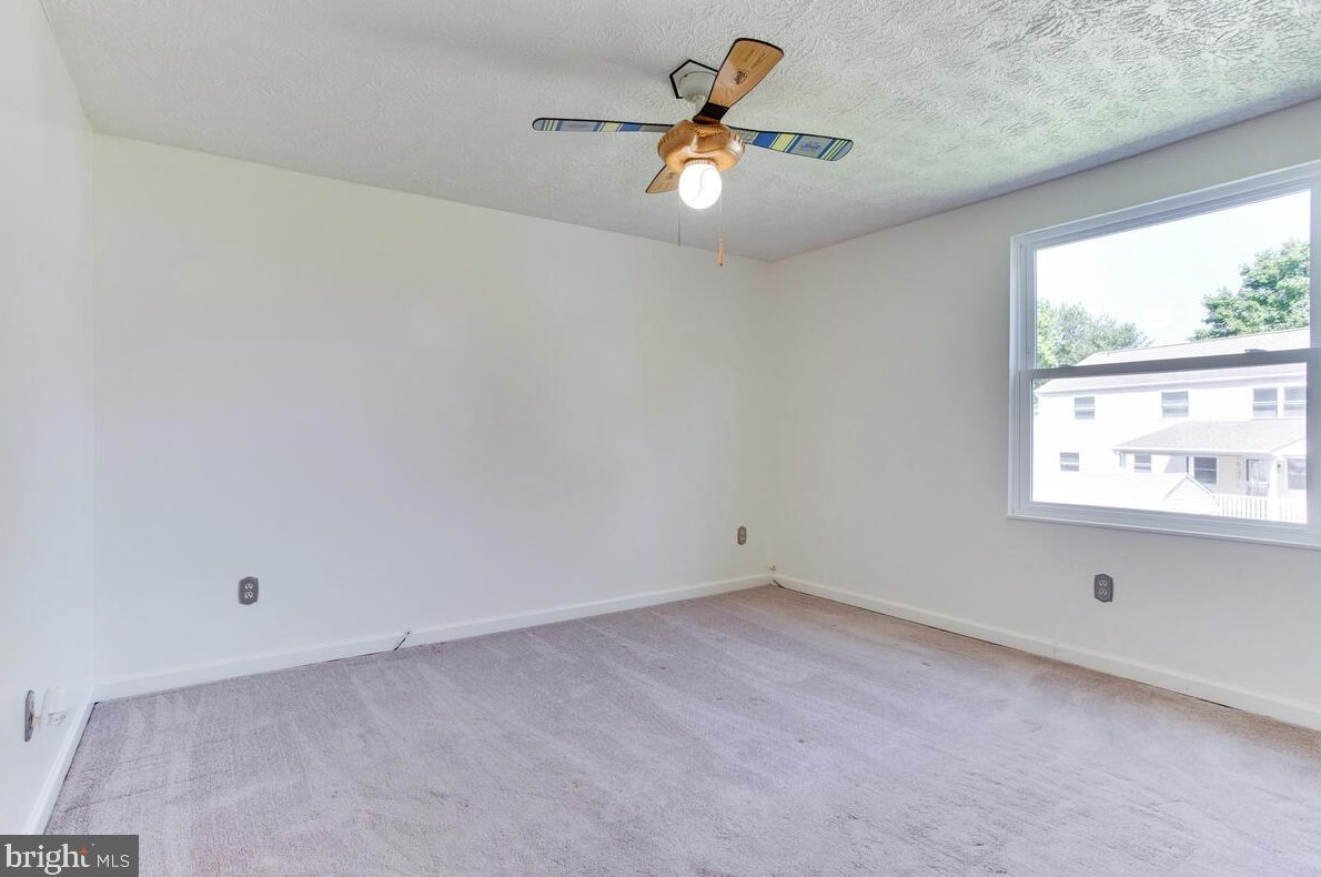 1446 Fairbanks Dr, Baltimore MD  21076-1622 exterior