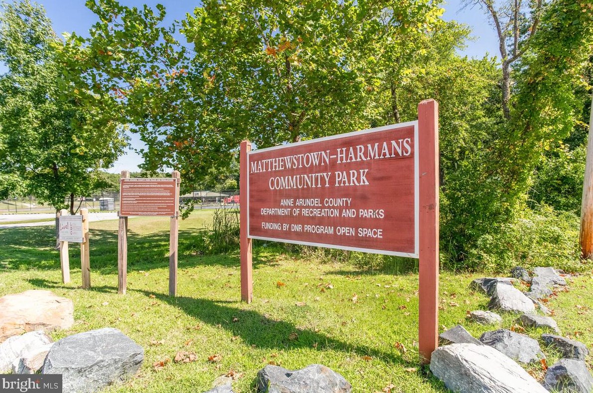 1446 Fairbanks Dr, Baltimore MD  21076-1622 exterior