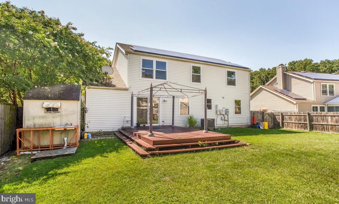 1446 Fairbanks Dr, Baltimore MD  21076-1622 exterior