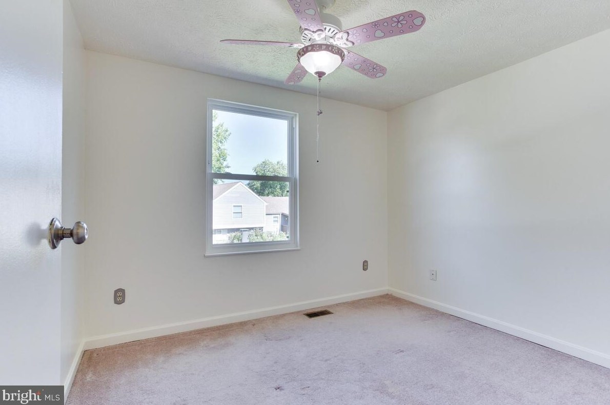 1446 Fairbanks Dr, Baltimore MD  21076-1622 exterior