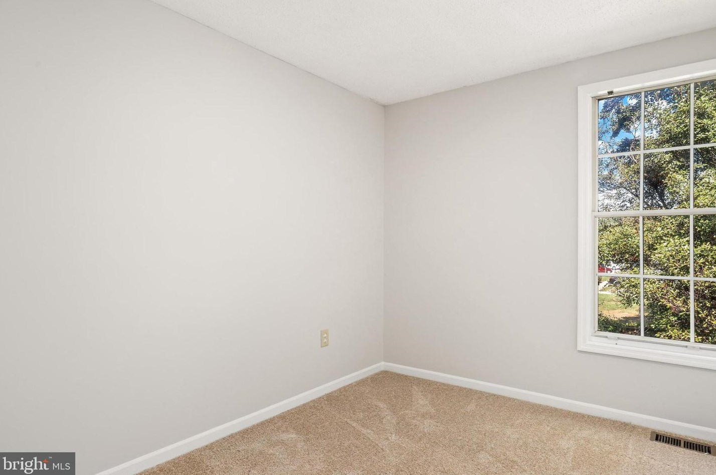 1740 Jacobs Mdw Dr, Severn MD 21144-3036 exterior