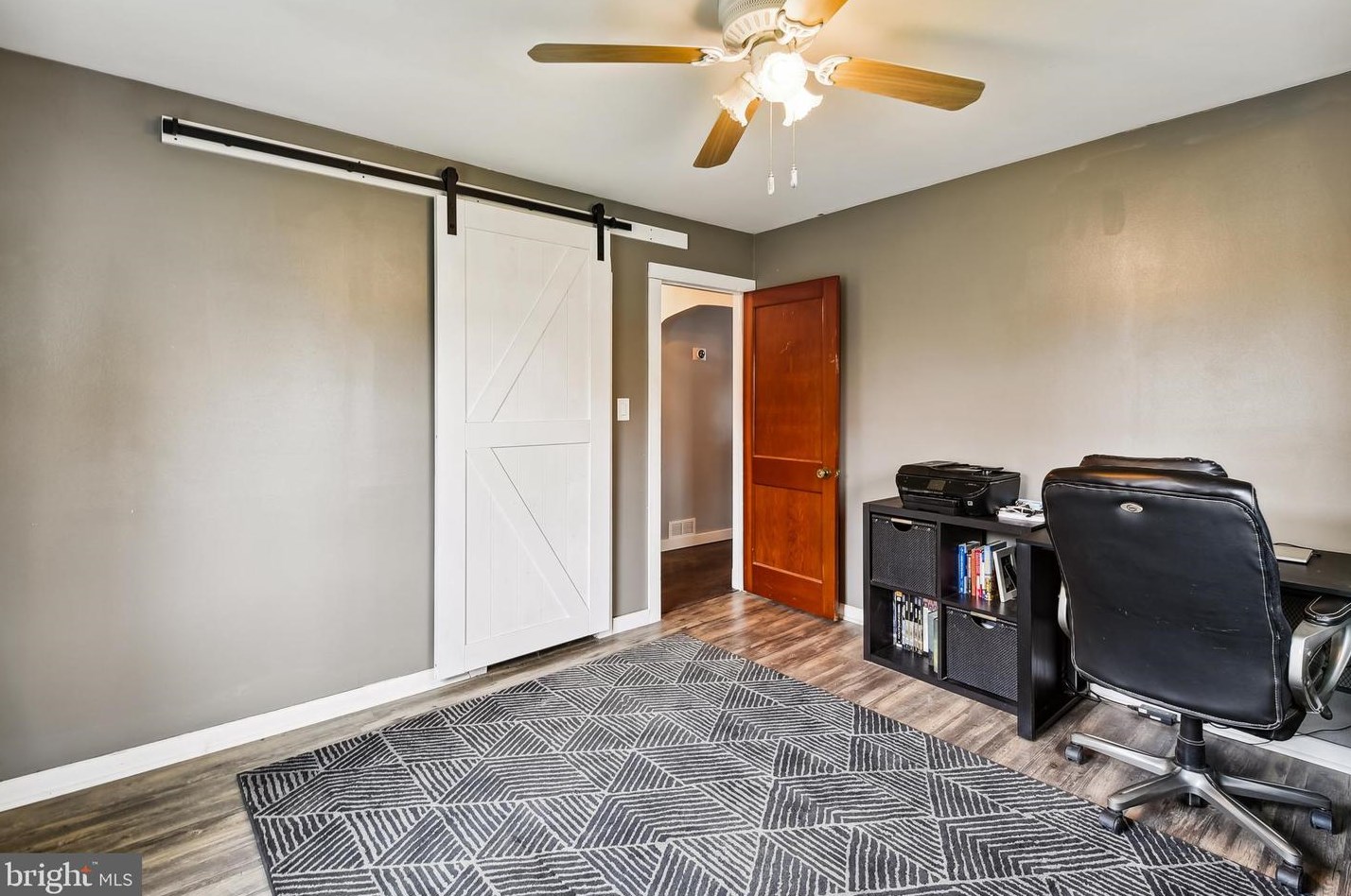 912 Hammonds Ln, Baltimore MD  21225-3337 exterior