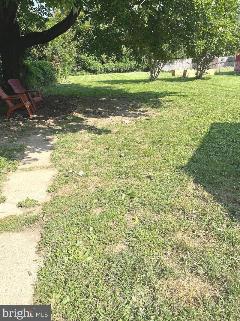 912 Hammonds Ln, Baltimore MD  21225-3337 exterior