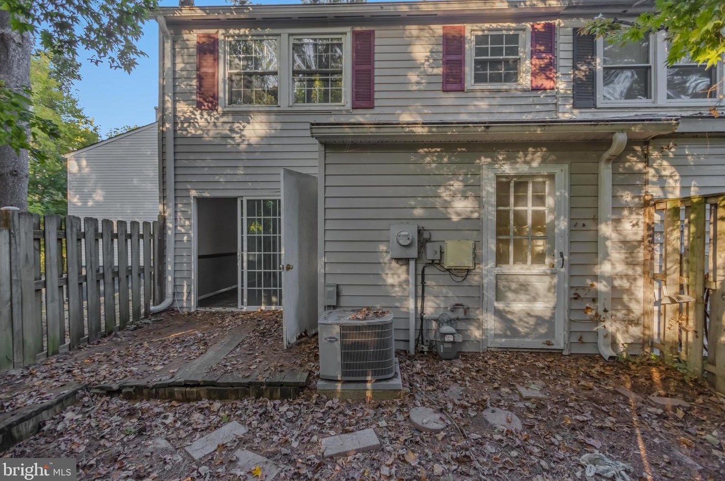 1671 Walleye Dr, Crofton MD 21114-2326 exterior