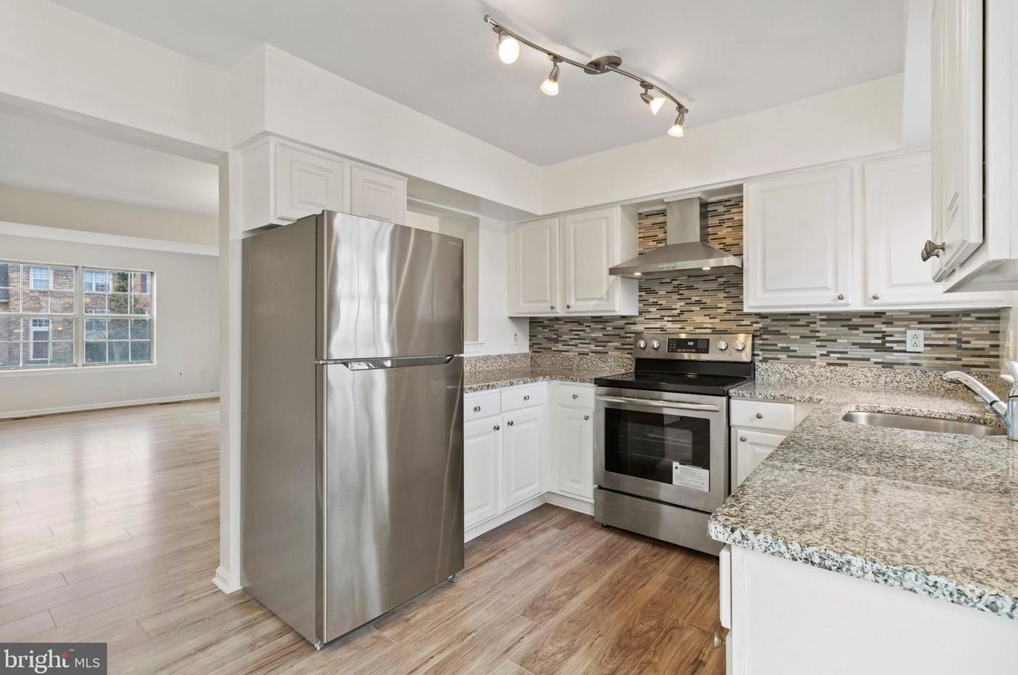 1308 Cox Cv Ct, Baltimore MD  21226-2130 exterior