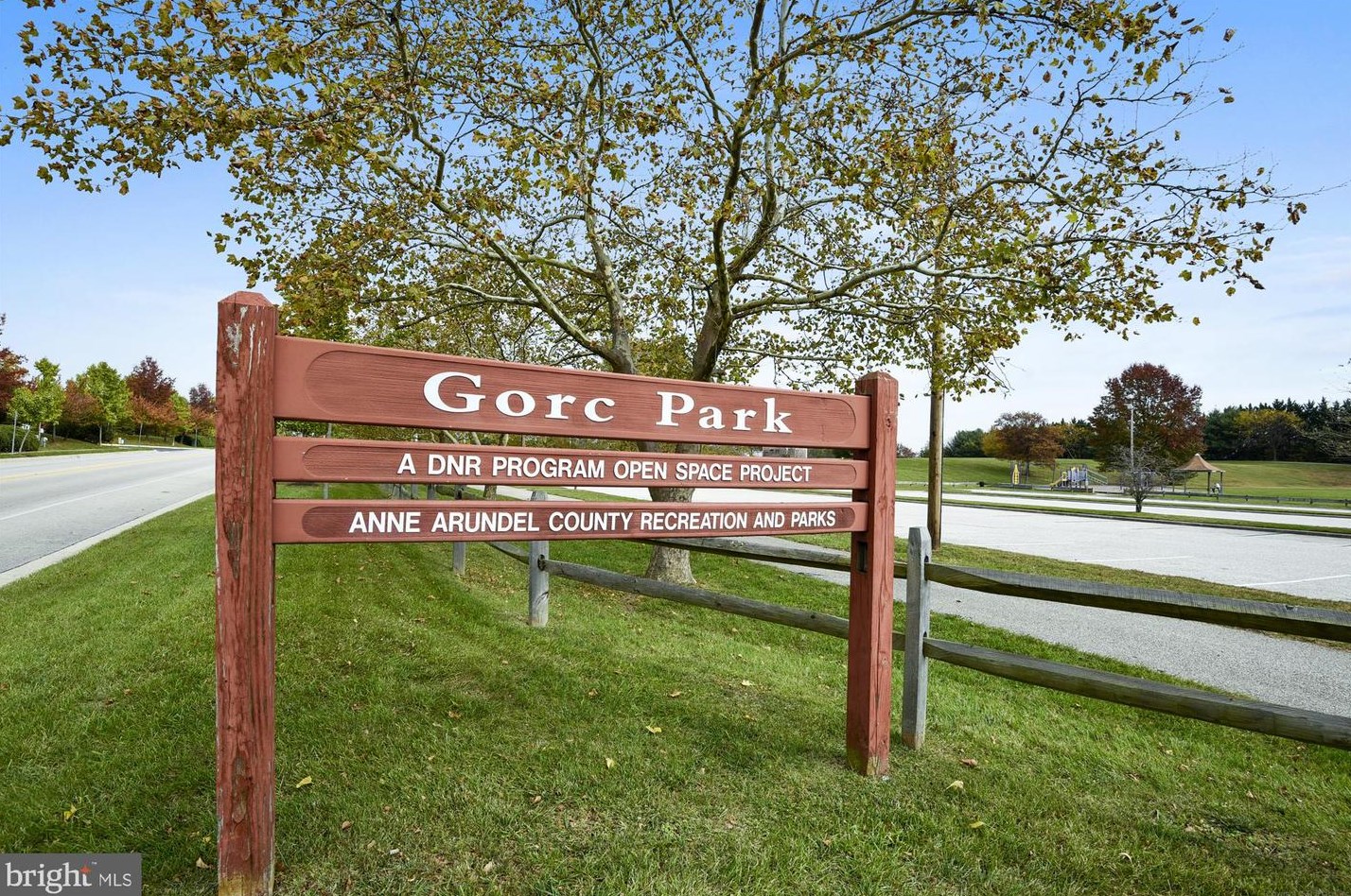 1488 Lowell Ct, Crofton MD 21114-1104 exterior