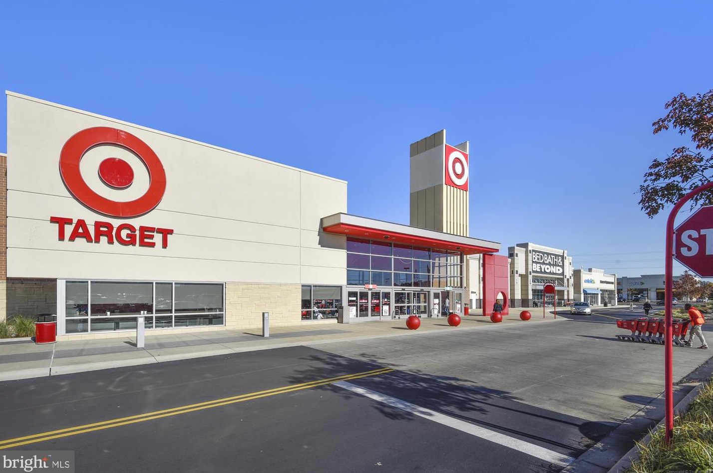 1488 Lowell Ct, Crofton MD 21114-1104 exterior