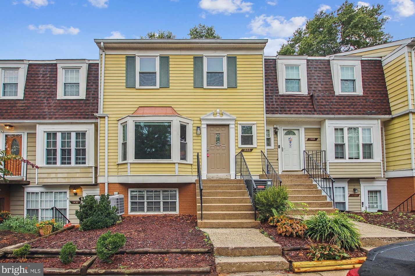 1488 Lowell Ct, Crofton MD 21114-1104 exterior