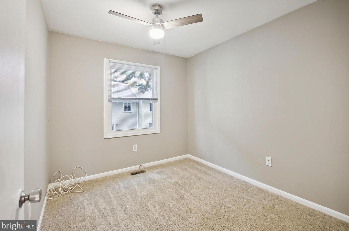 1488 Lowell Ct, Crofton MD 21114-1104 exterior