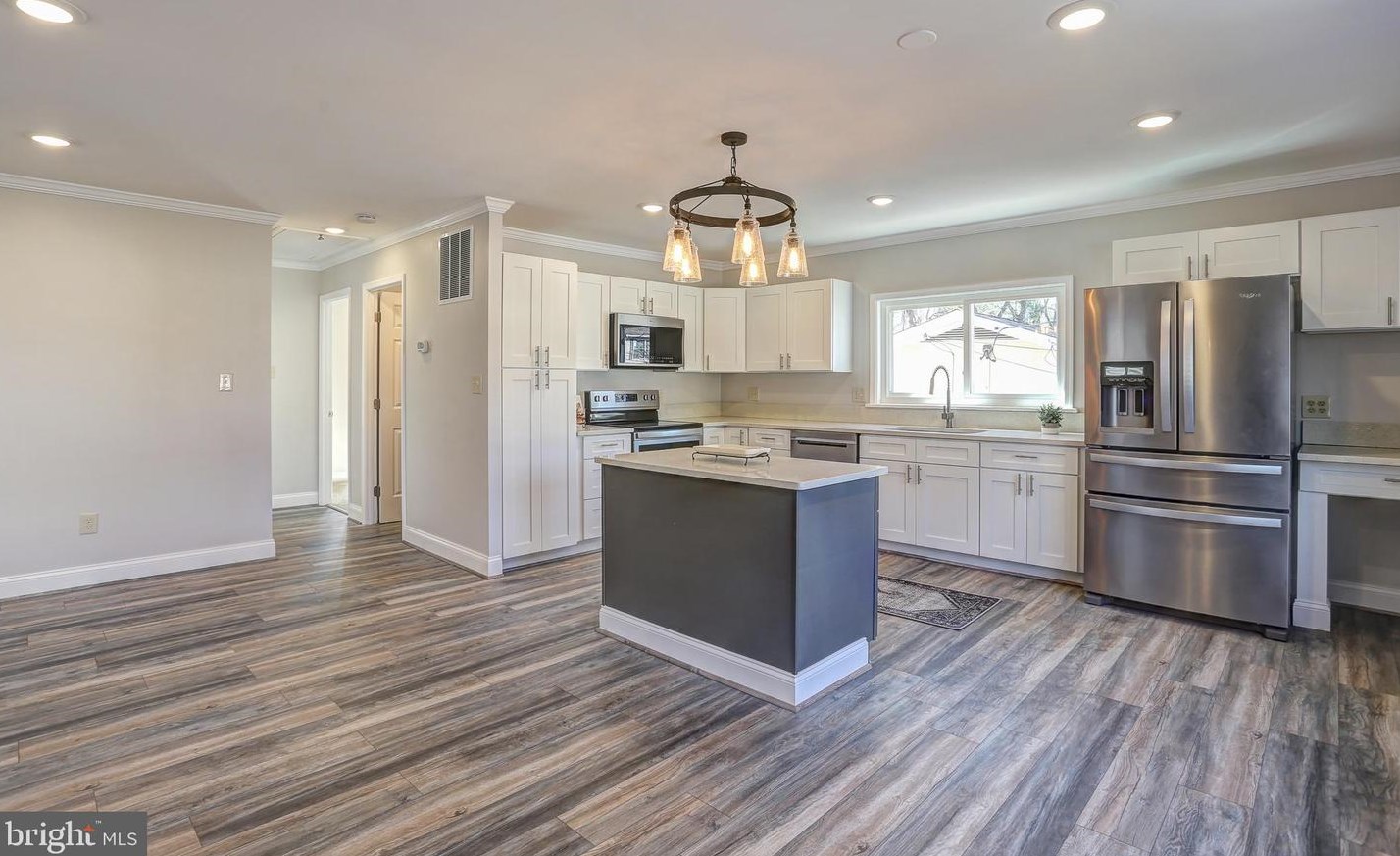 617 Park Rd, Severna Park, MD 21146