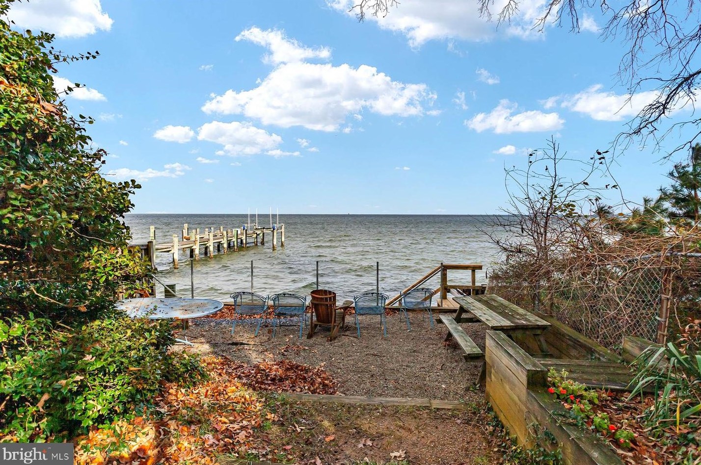 1514 Shipsview Rd, Annapolis MD 21409-5726 exterior