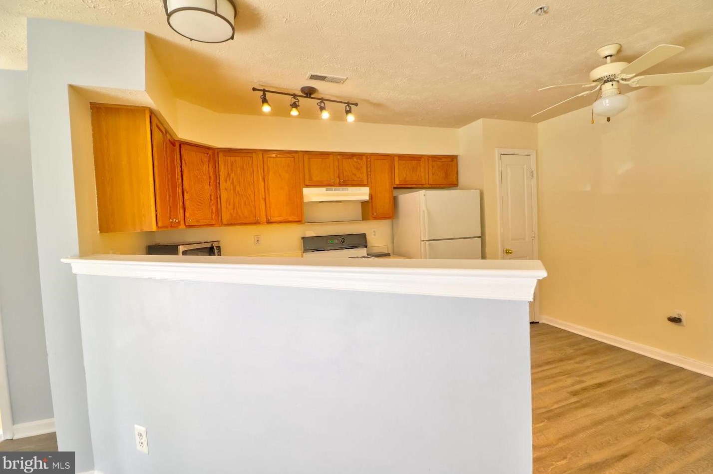 1809 Hillwood Ct, Severn MD 21144-1018 exterior