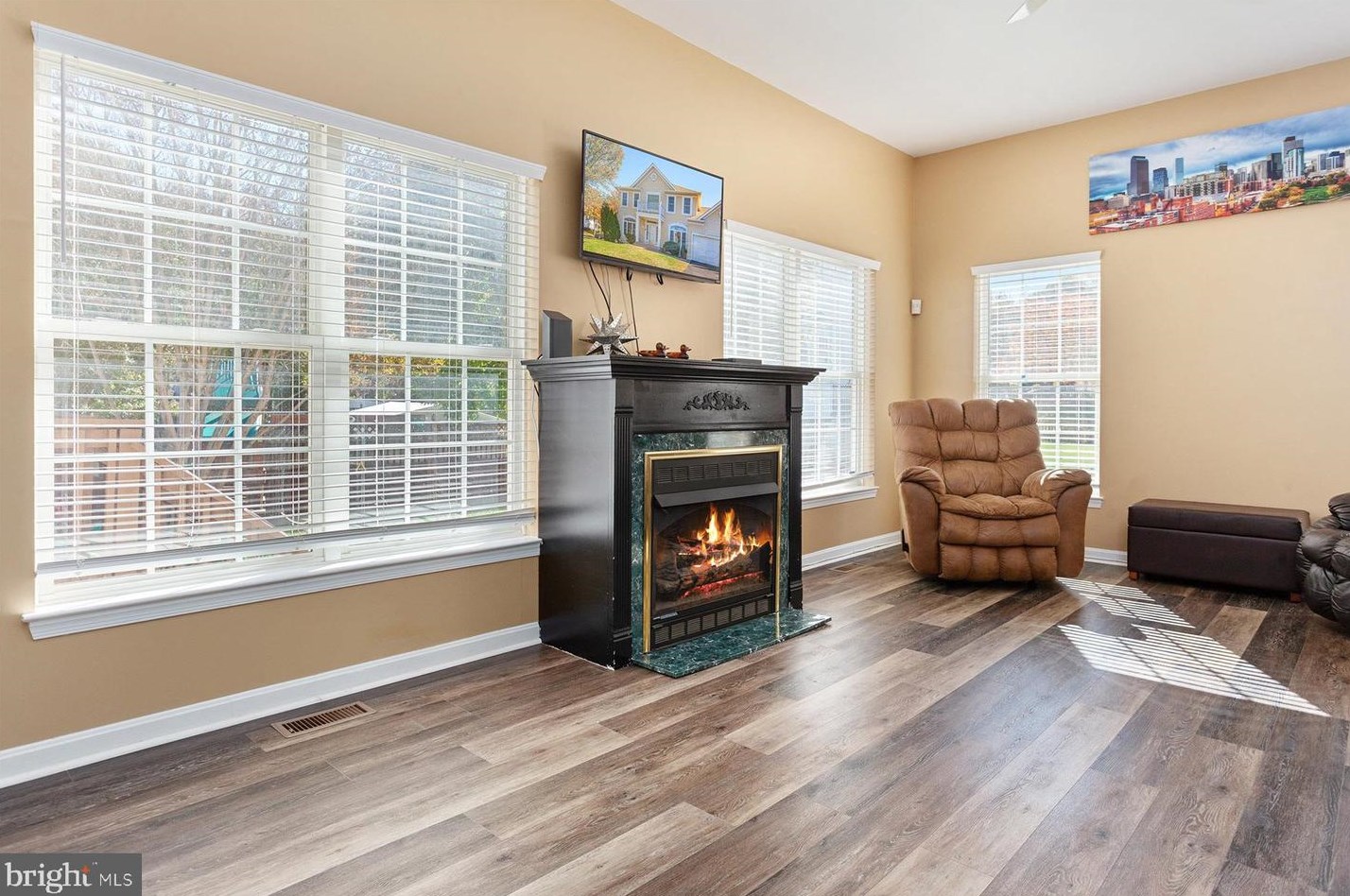 319 Fairfield Dr, Severn MD 21144-3459 exterior