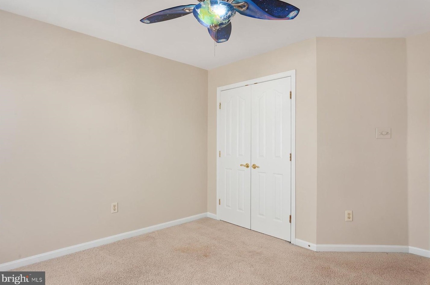 319 Fairfield Dr, Severn MD 21144-3459 exterior