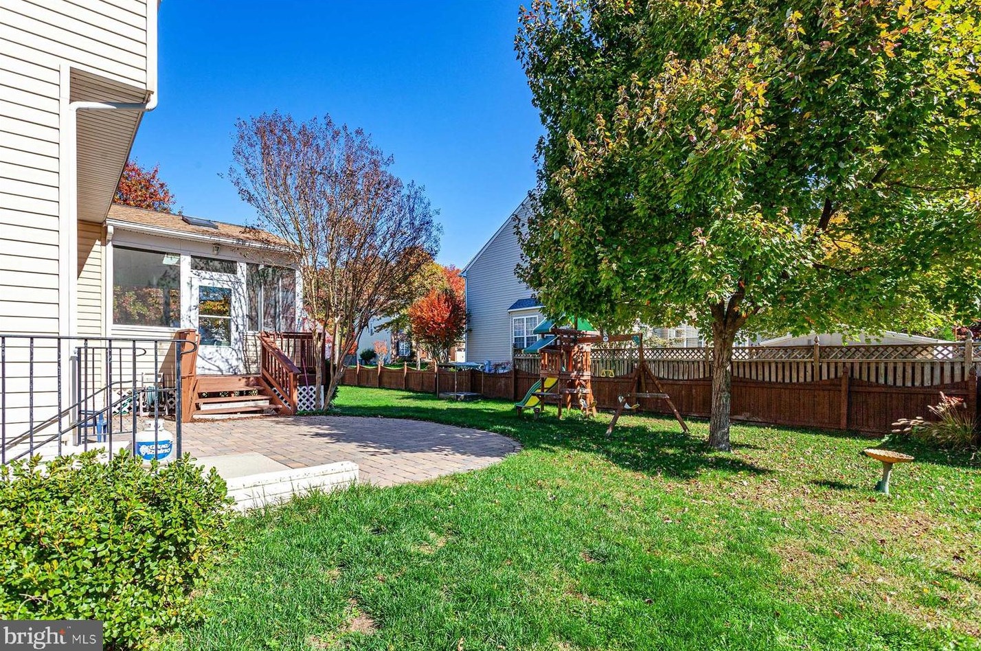 319 Fairfield Dr, Severn MD 21144-3459 exterior