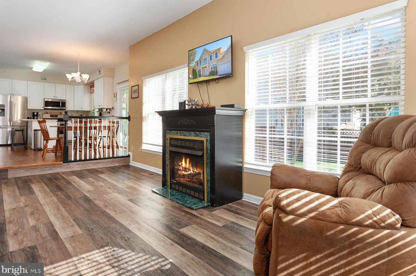 319 Fairfield Dr, Severn MD 21144-3459 exterior