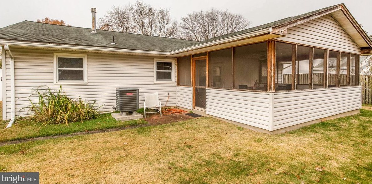 1703 Bellefield Ct, Crofton MD  21114-1904 exterior