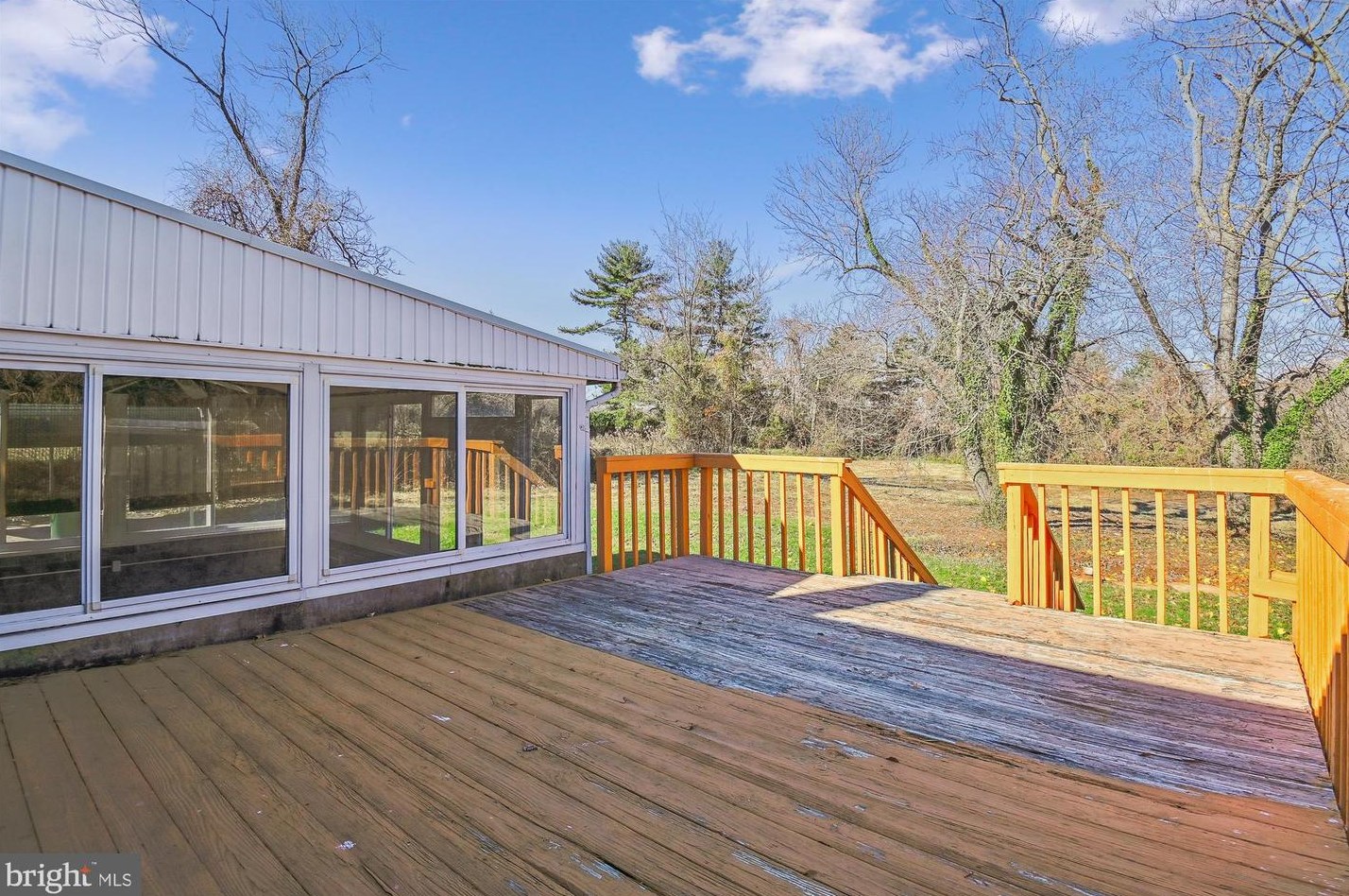 518 Hammonds Ln, Baltimore MD  21225-3644 exterior