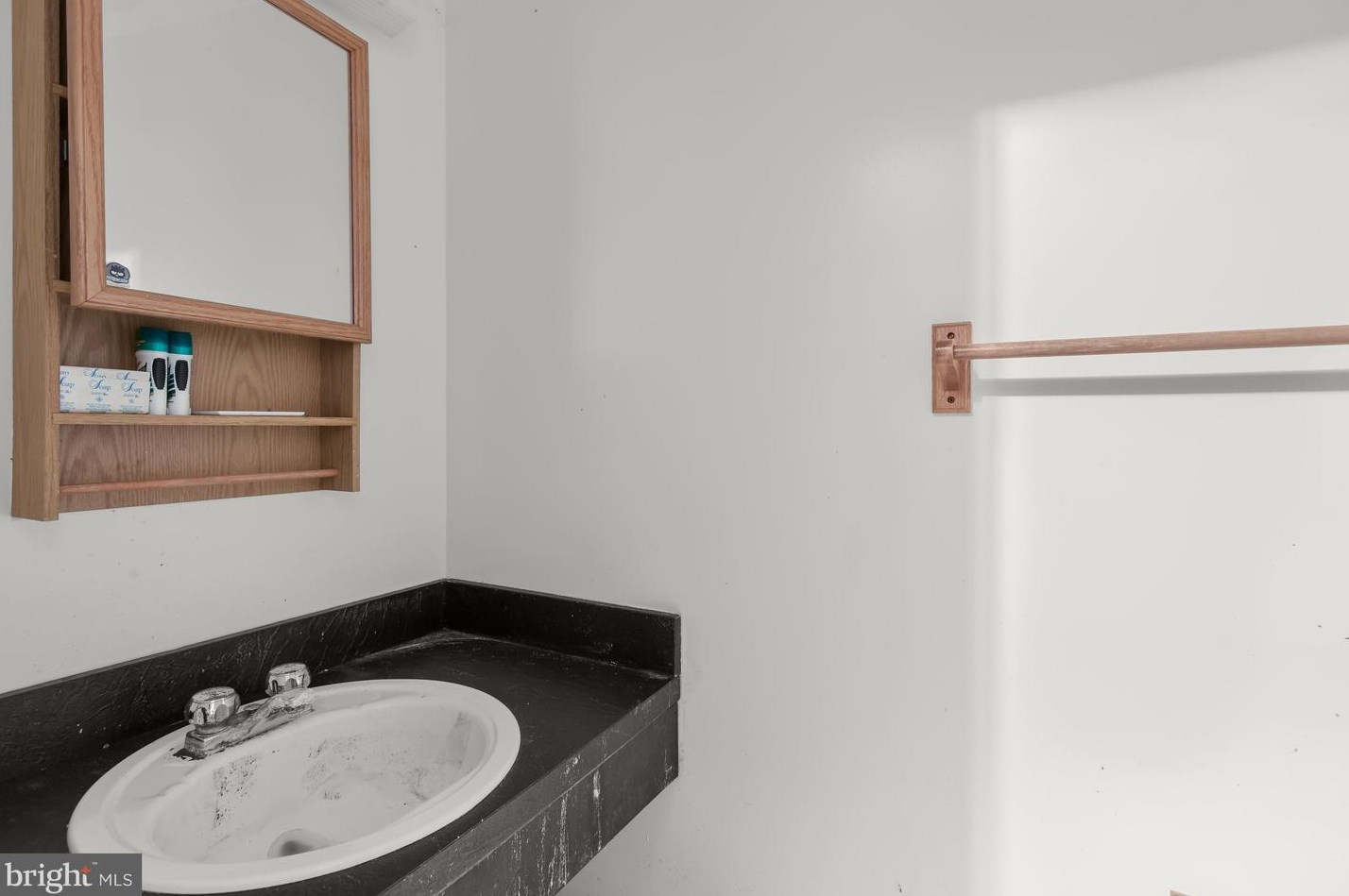 1585 Frst Hl Ct, Crofton MD 21114-1813 exterior