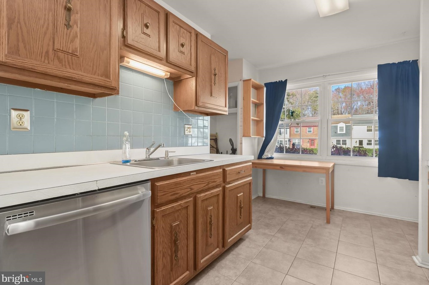 1585 Frst Hl Ct, Crofton MD 21114-1813 exterior