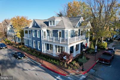 75 Charles Street - Photo 1