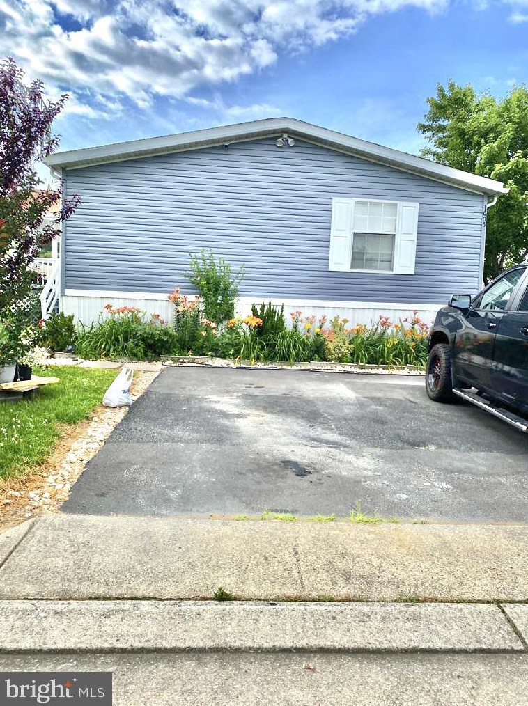 1605 Colesbury Pl, Jessup, MD 20794