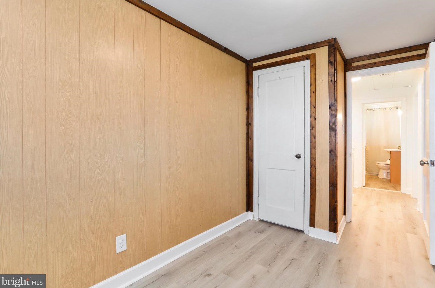 425 5th Ave, Baltimore MD  21227-3247 exterior