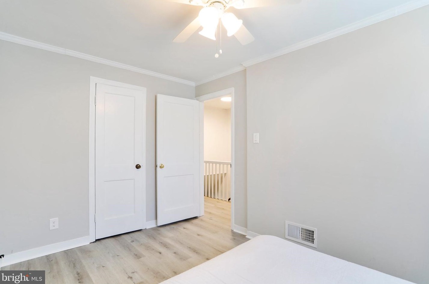 425 5th Ave, Baltimore MD  21227-3247 exterior