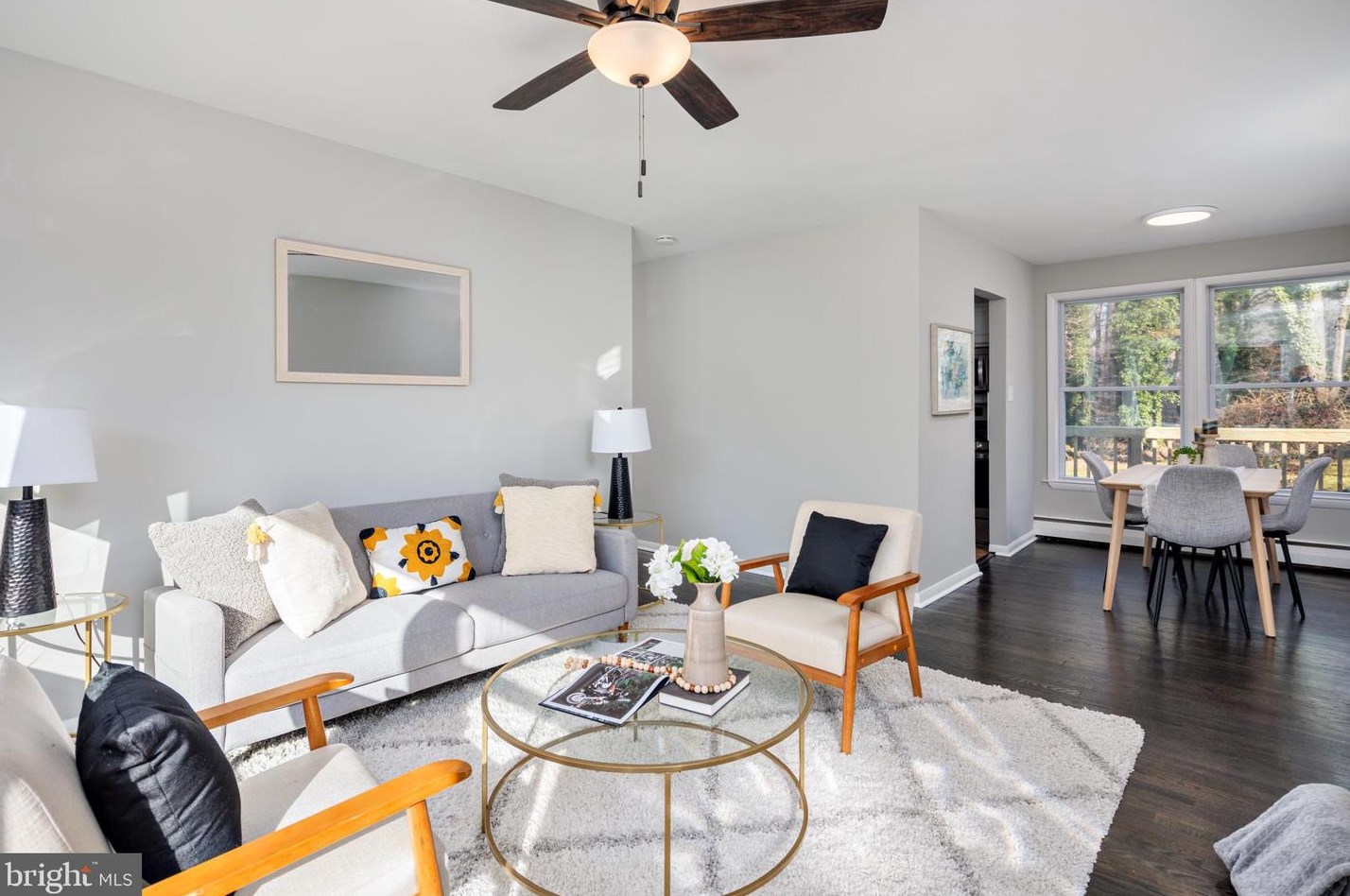 6 Roe Ln, Arnold, MD 21012