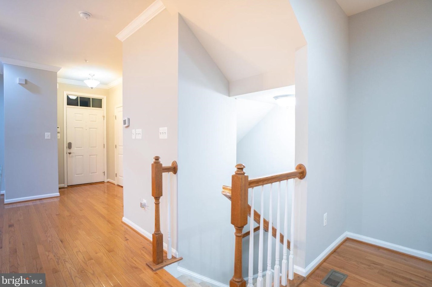 7232 Dorchester Woods Ln, Baltimore MD  21076-2038 exterior